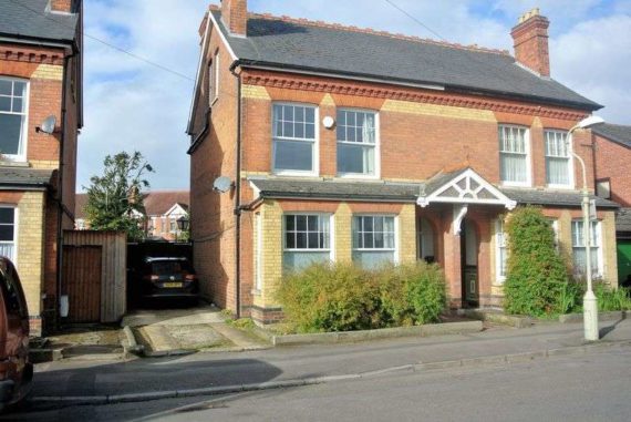 4&nbsp;Bedroom&nbsp;Semi-Detac...